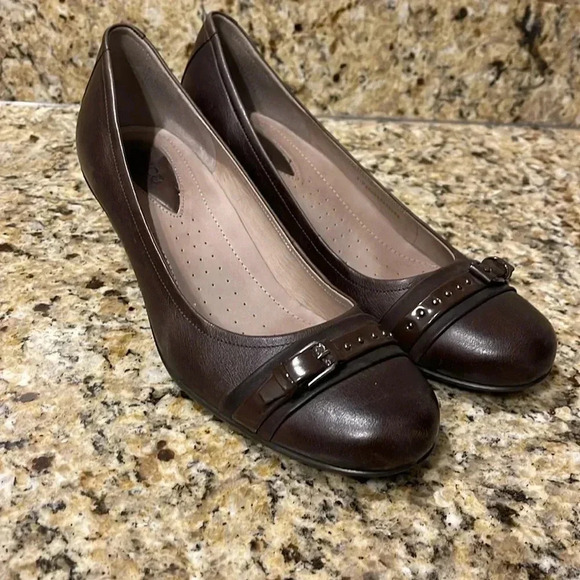 - Ecco brown heels size 41 (9.5) - Picture 1 of 8